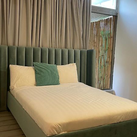Rothschild 79 Hotel Petach Tikva Екстериор снимка