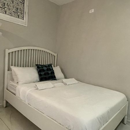 Rothschild 79 Hotel Petach Tikva Екстериор снимка