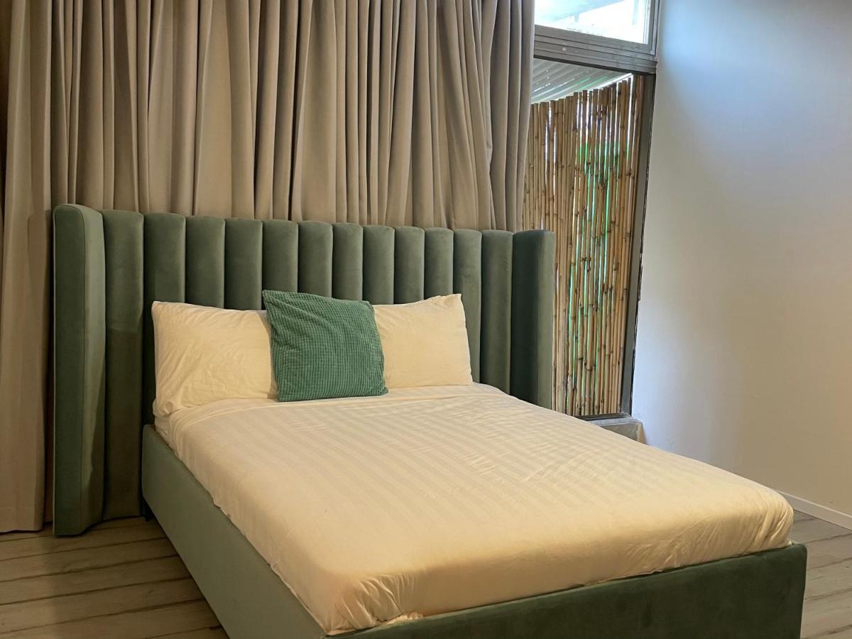 Rothschild 79 Hotel Petach Tikva Екстериор снимка
