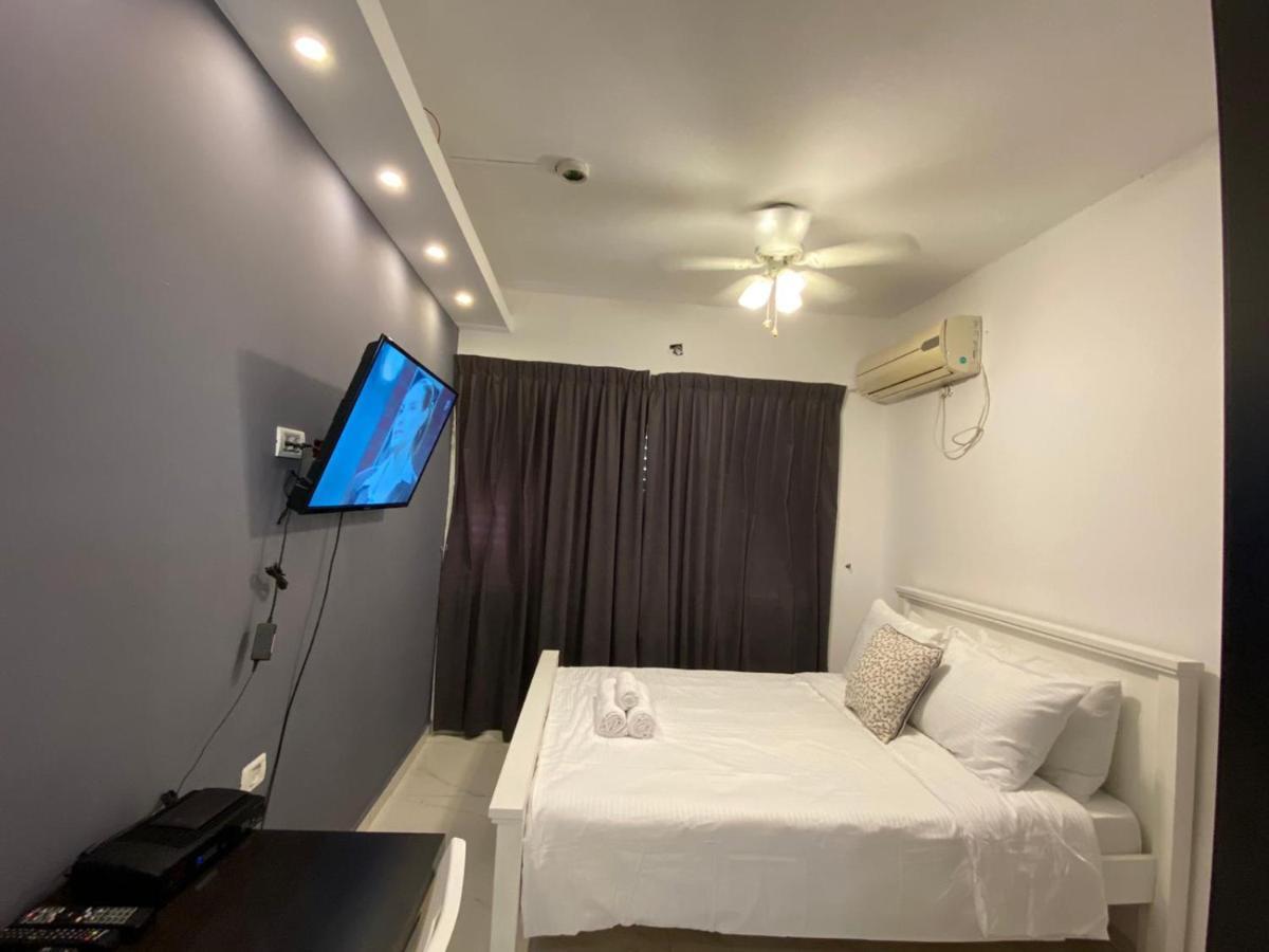 Rothschild 79 Hotel Petach Tikva Екстериор снимка